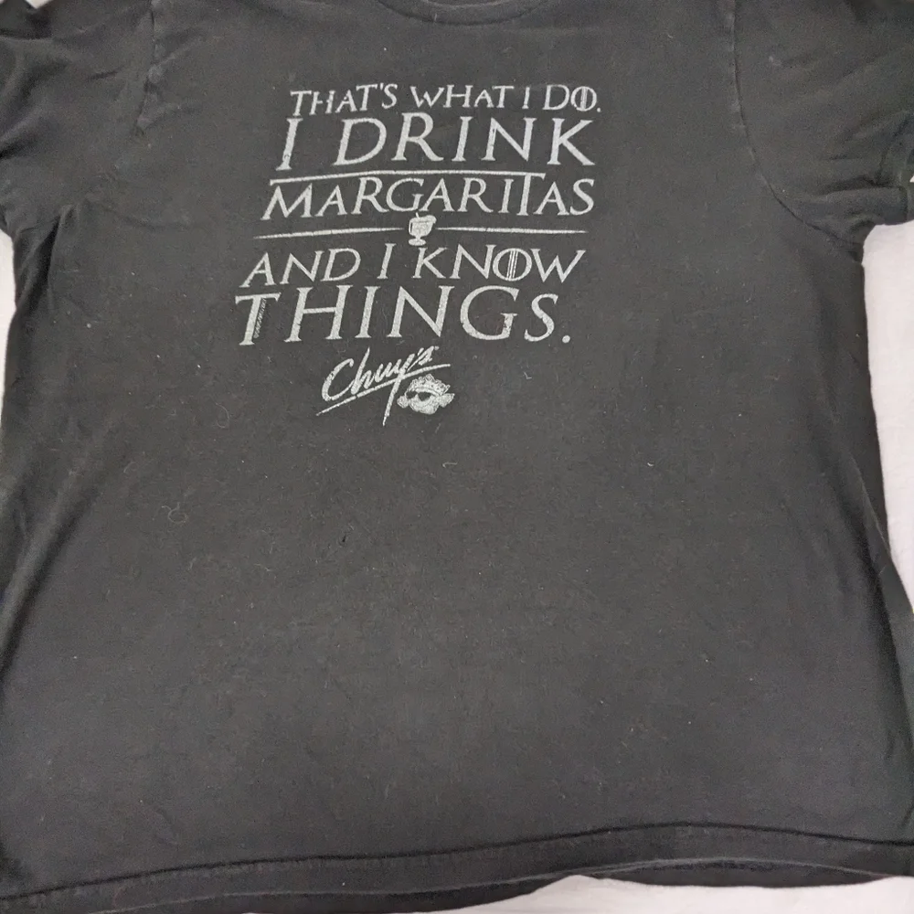 CHUY'S I Drink Margaritas and I Know Things Grey Tee Game Of Thrones XL - Picture 6 of 6